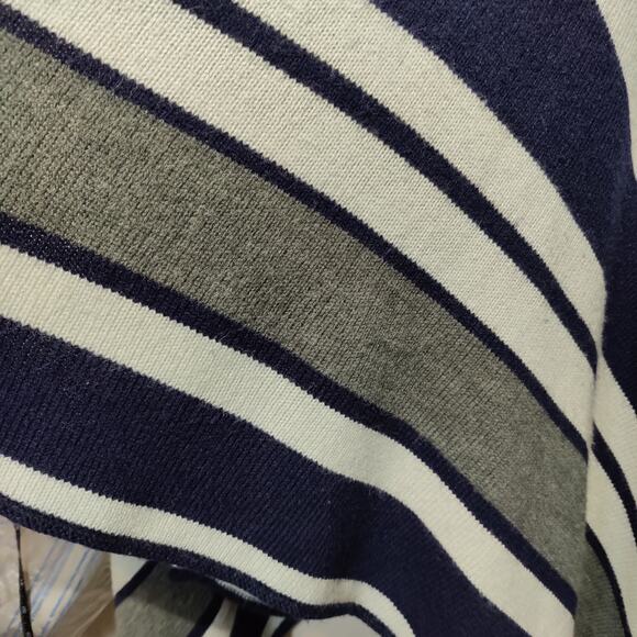 Cupcakes and Cashmere Sz XS Navy Blue Grey Waterfall Sweater Nordic Wool Blend - Picture 6 of 7